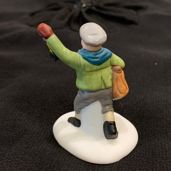Dept 56, Come into the Inn Figurines , EUC - Picture 6 of 9